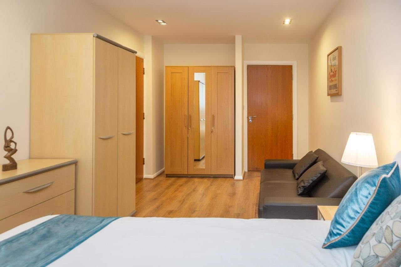 Royal Crossharbour Apartment Лондон Экстерьер фото